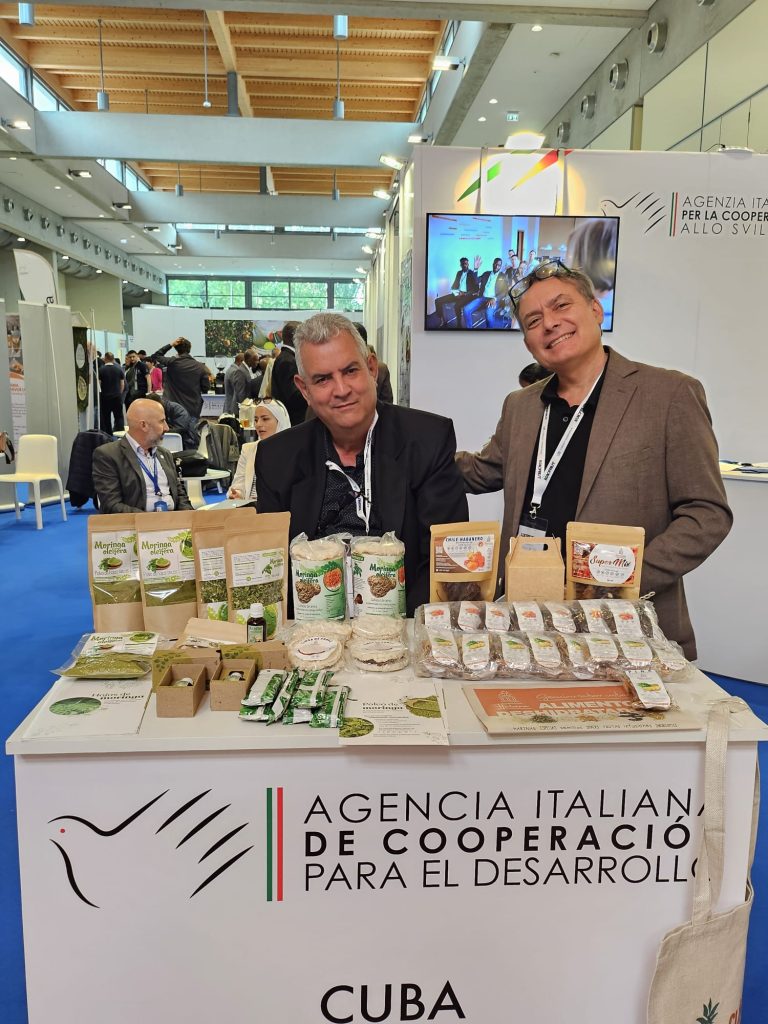 AICS MACFRUT