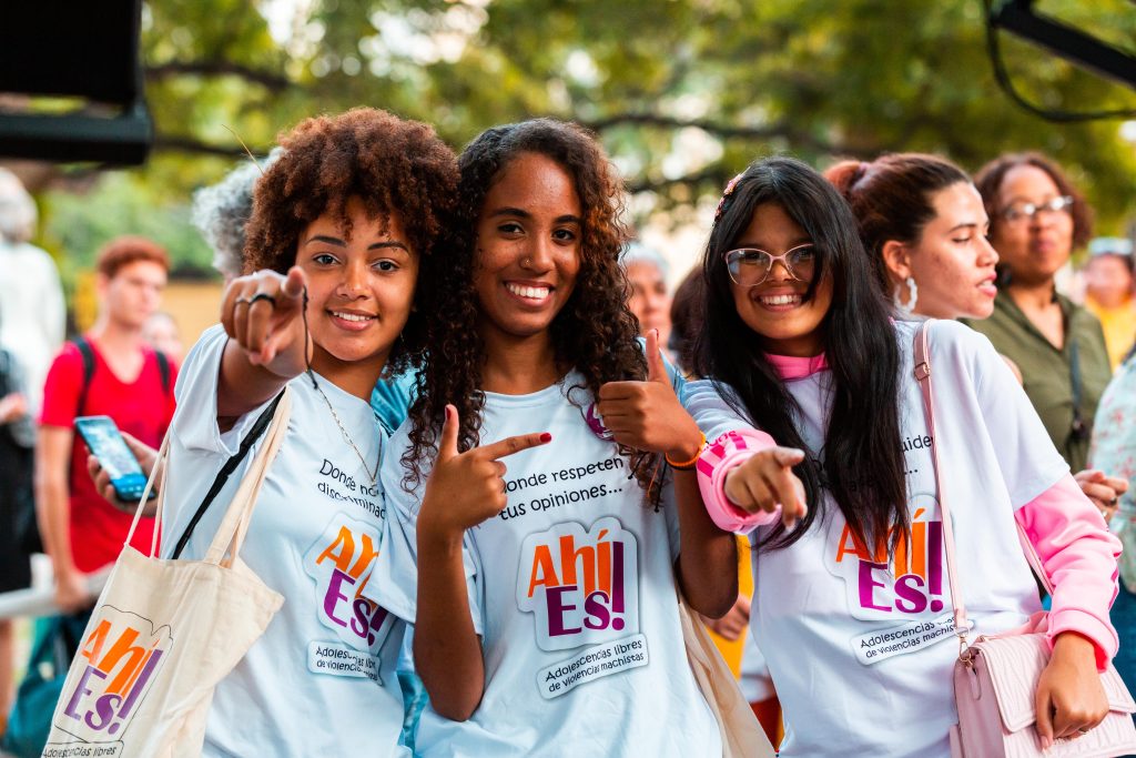 La sede AICS La Habana apoya la campaña "Ahí es", creada por adolescentes contra las violencias machistas en Cuba 3 La creatividad de las adolescencias es el principal motor que alimenta la Campana Ahi es