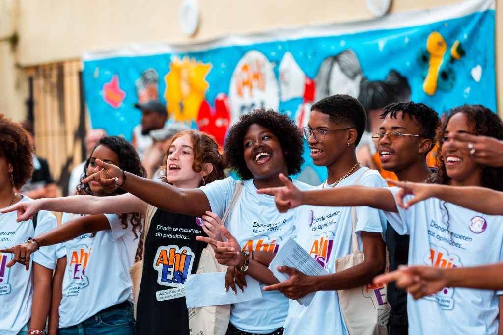 La sede AICS La Habana apoya la campaña "Ahí es", creada por adolescentes contra las violencias machistas en Cuba 5 productos campana Ahi es 3