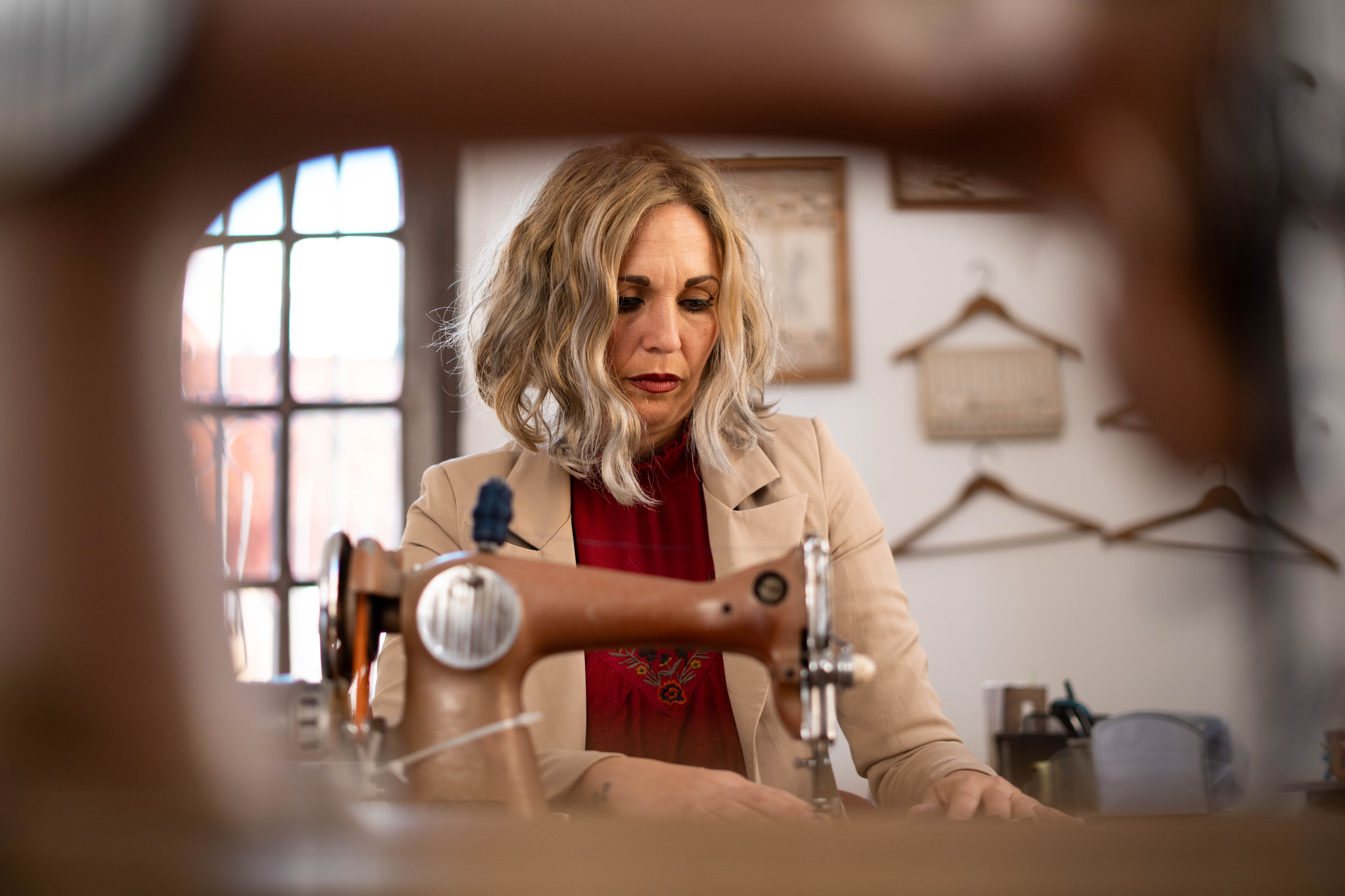 Il filo della resilienza: Adilén Díaz e la trama sostenibile di Matanzas partecipa a Redes para la Equidad de Género